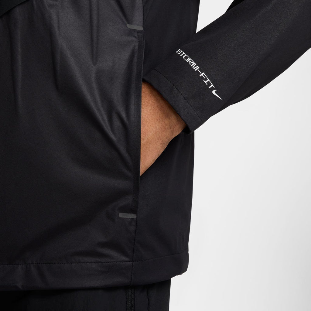 Nike AeroSwift Men's Storm-FIT Aerogami Running Jacket (Black/Summit White)